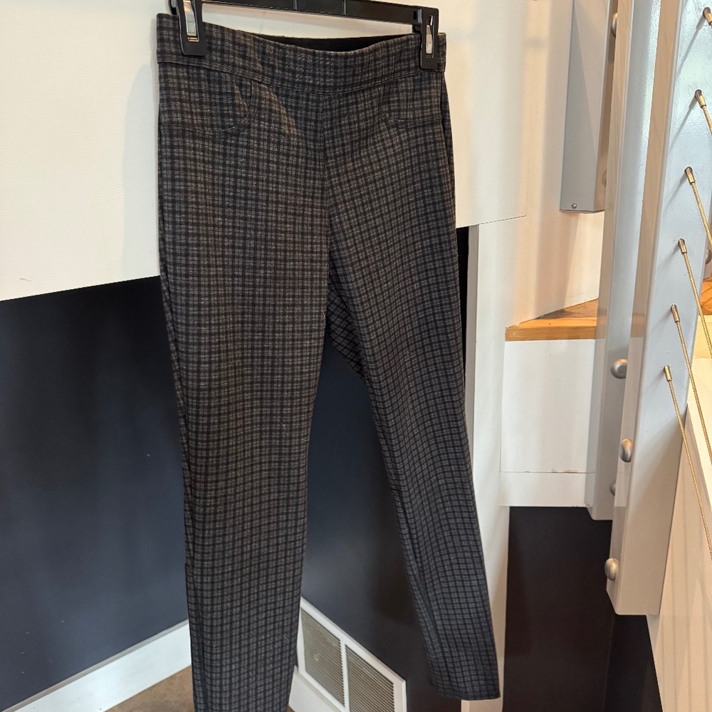 Max Studio Pull-On Windowpane Black and Gray Skinny Dress Pants